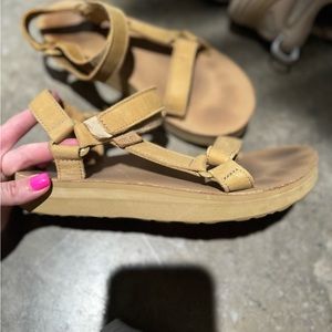 Teva Leather Midform Womens 8